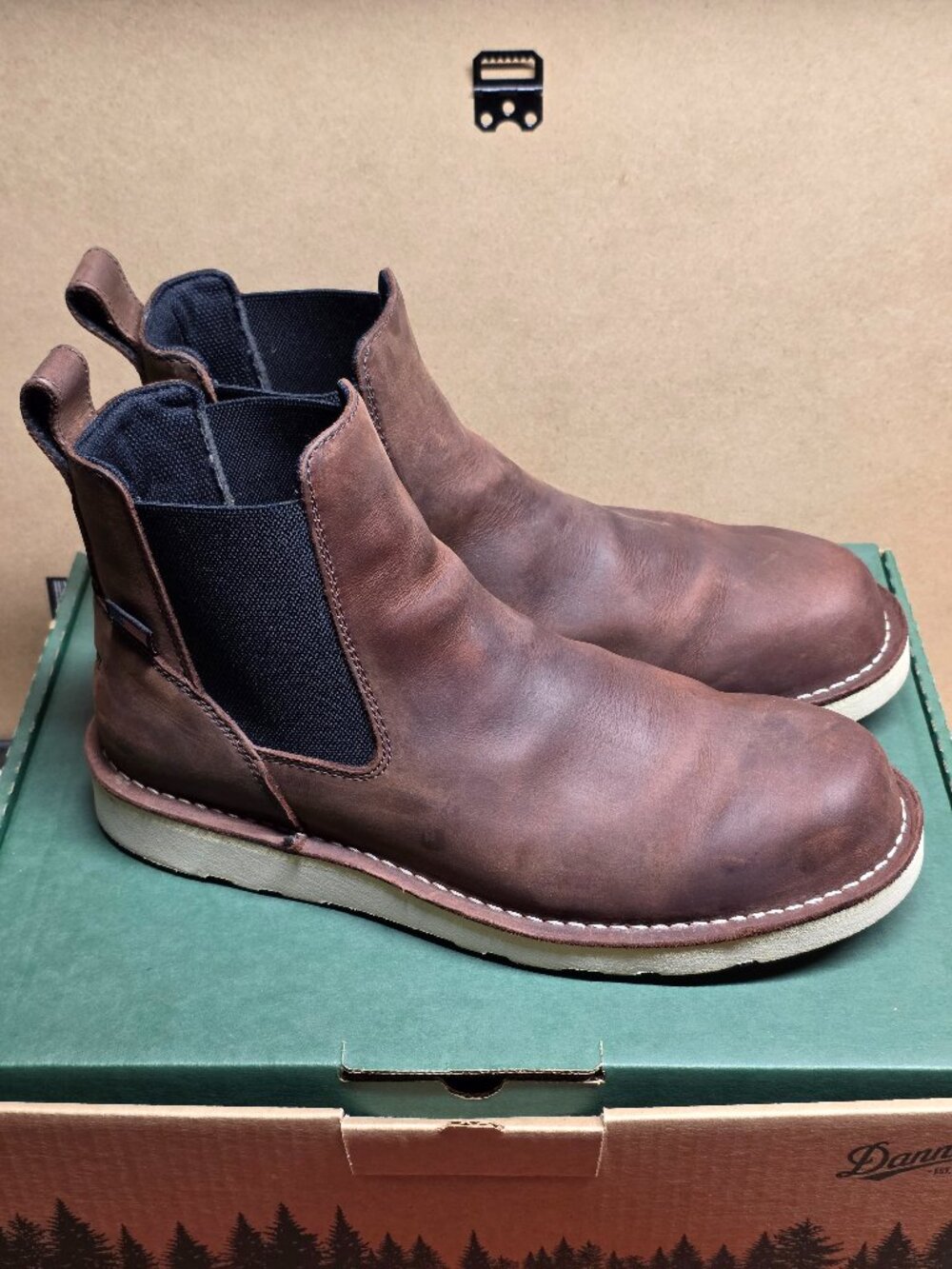 Danner Bull Run Men's Chelsea Boot Size 13 (Soft Toe)